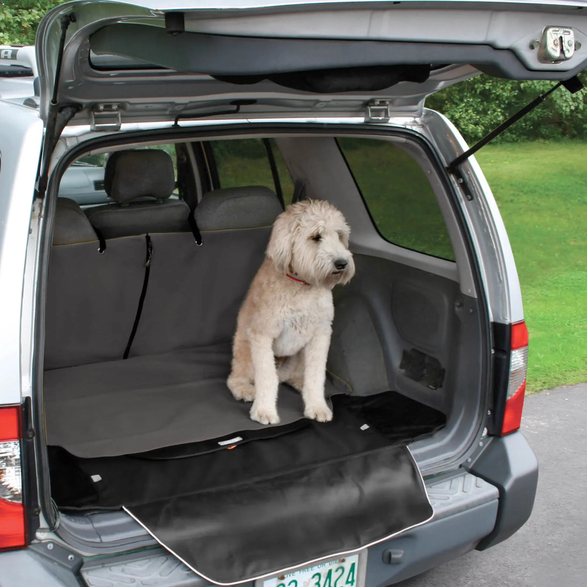 Kurgo Cargo Cape for Dogs, Pet Cargo Liner, Trunk Car Cover, Bumper Flap for Extra Protection, Water Resistant, Storage Pockets, For Cars, SUV, Trucks (Charcoal Grey)